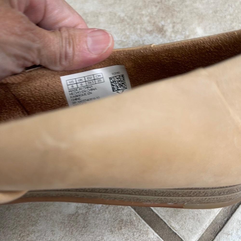TOMS Kelli Tassel Tan Leather Pointed Toe Flats Shoes Womens 8 new with defect - Picture 6 of 8